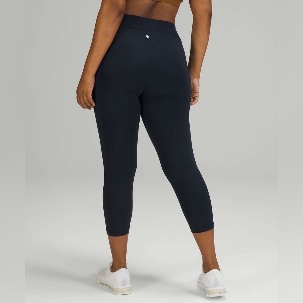 Lululemon Power Thru High-Rise Crop 23" - True Navy SZ 4